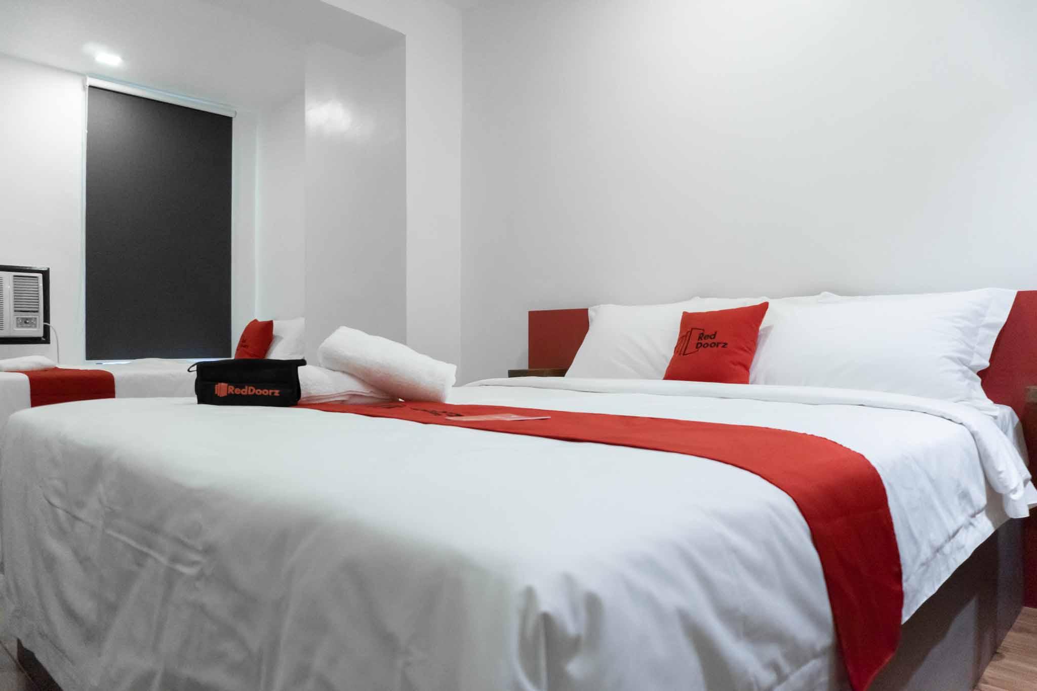Reddoorz Plus At Mm Hotel Las Pinas Former Reddoorz Plus Near Bamboo Organ Esterno foto