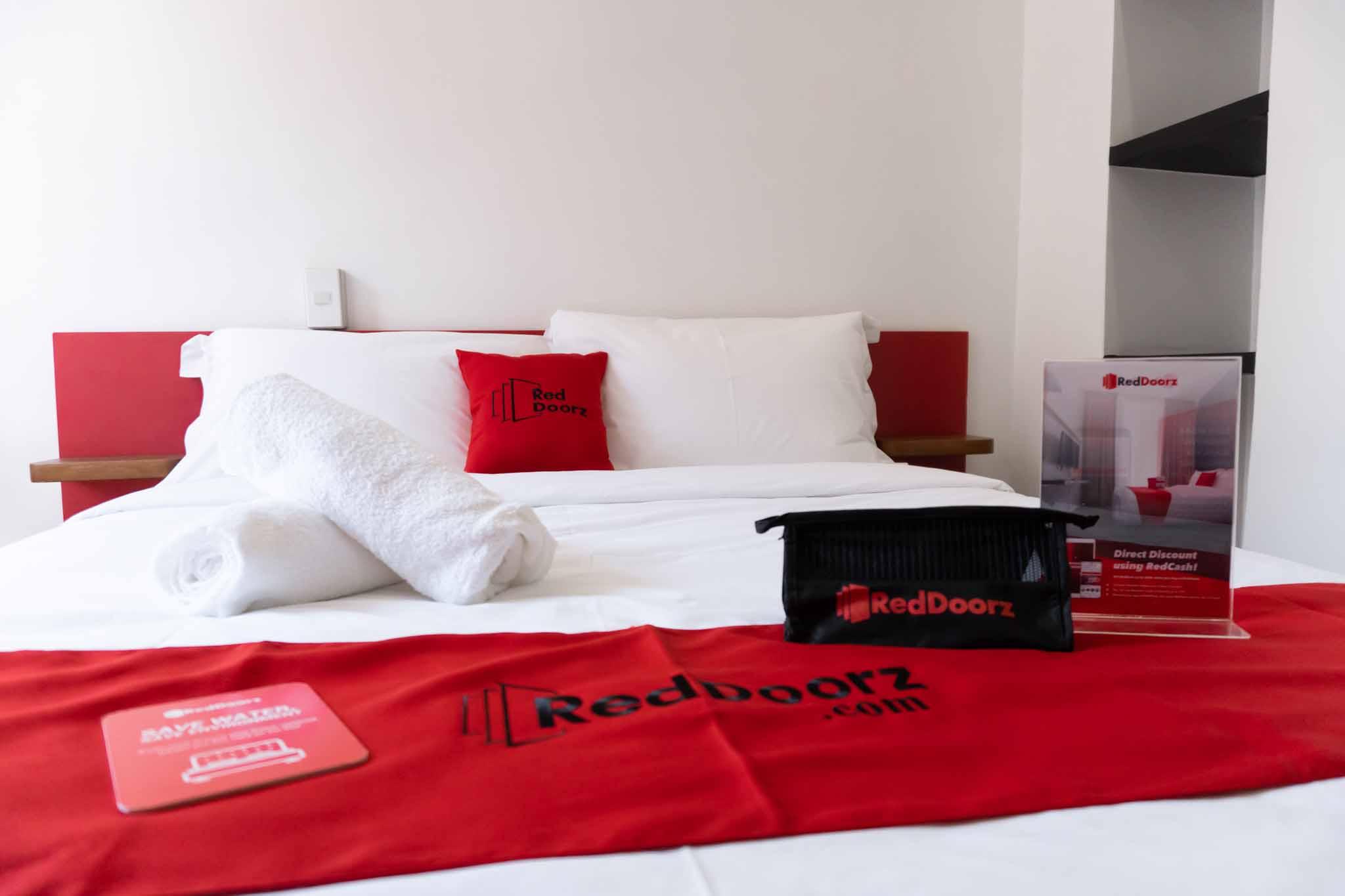 Reddoorz Plus At Mm Hotel Las Pinas Former Reddoorz Plus Near Bamboo Organ Esterno foto