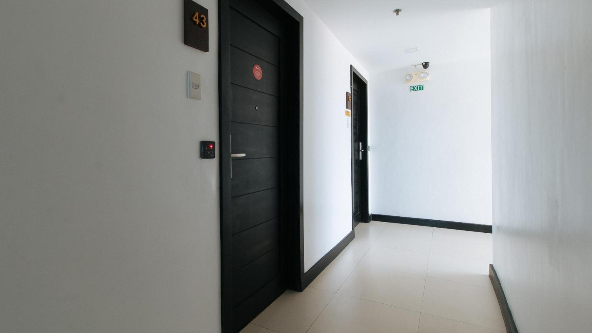 Reddoorz Plus At Mm Hotel Las Pinas Former Reddoorz Plus Near Bamboo Organ Esterno foto