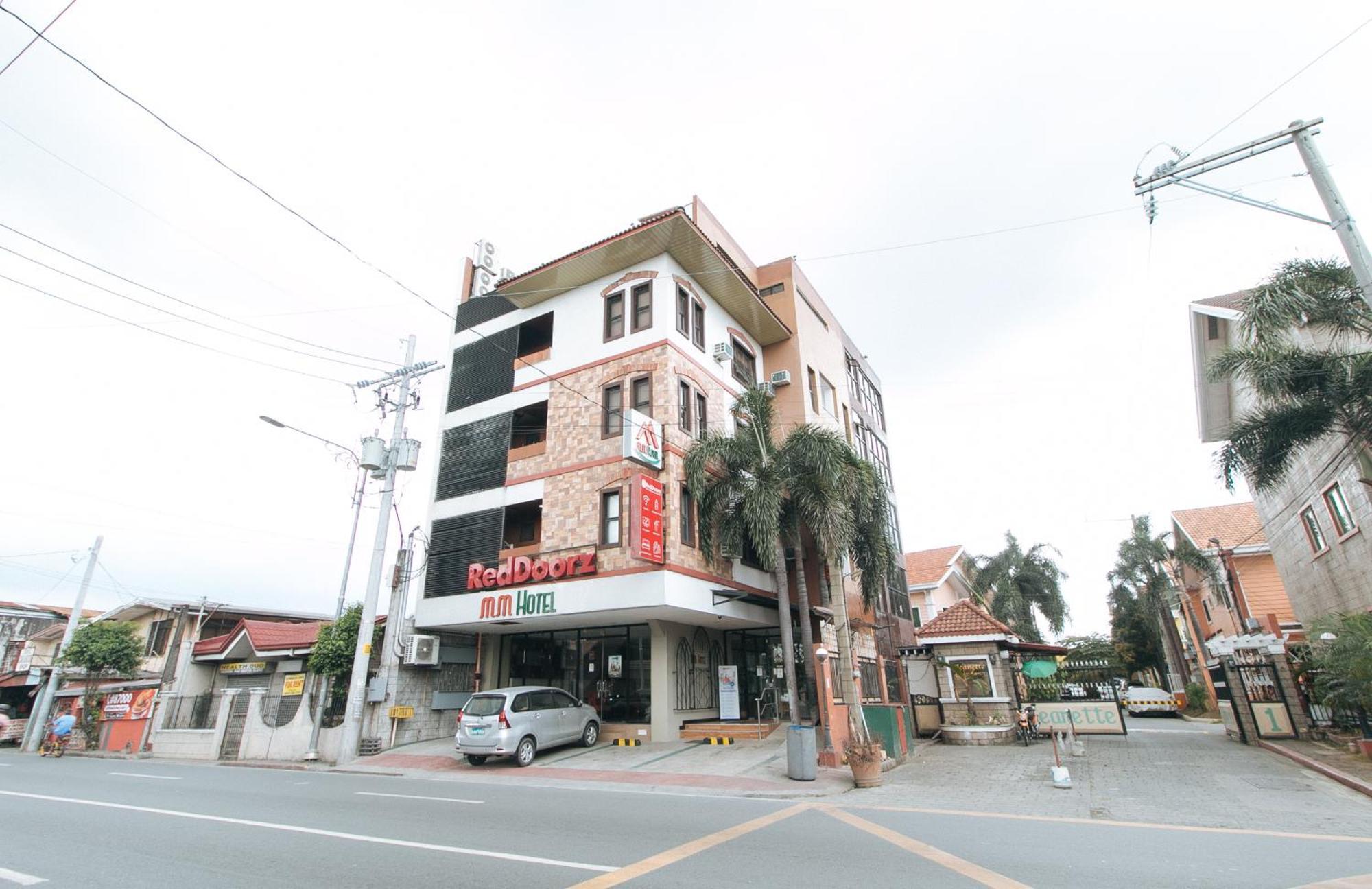 Reddoorz Plus At Mm Hotel Las Pinas Former Reddoorz Plus Near Bamboo Organ Esterno foto